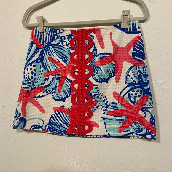 LILLY PULITZER TATE MINI SHE SELLS SEASHELLS STARFISH RED PRINT PREPPY SKIRT - Picture 4 of 16